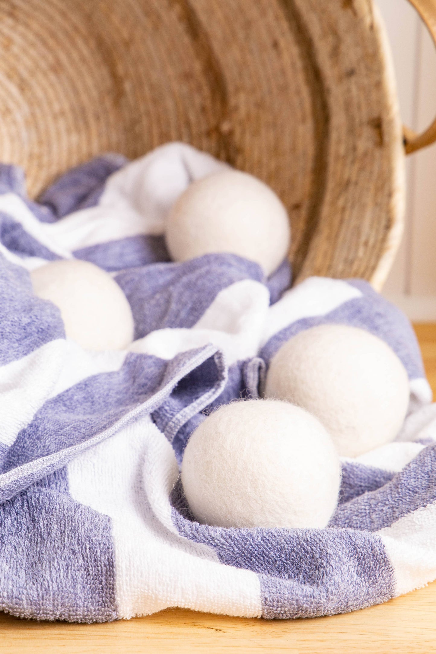 Friendsheep - Creamy White Eco Wool Dryer Balls: With Bag